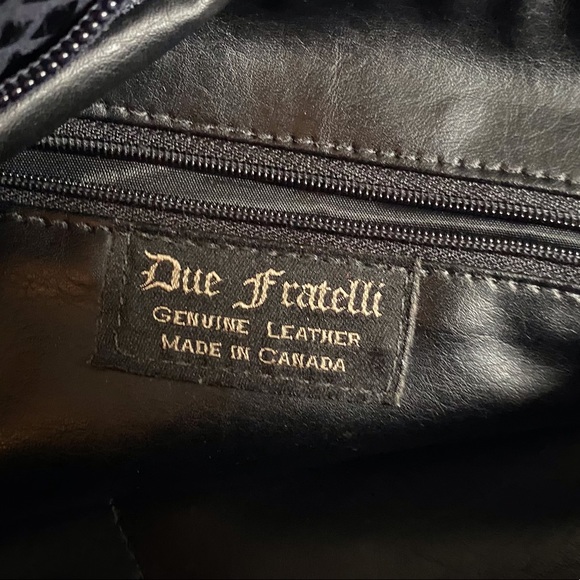 DUE FRATELLI  Black Patent Leather hobo shoulder bag - Picture 2 of 10